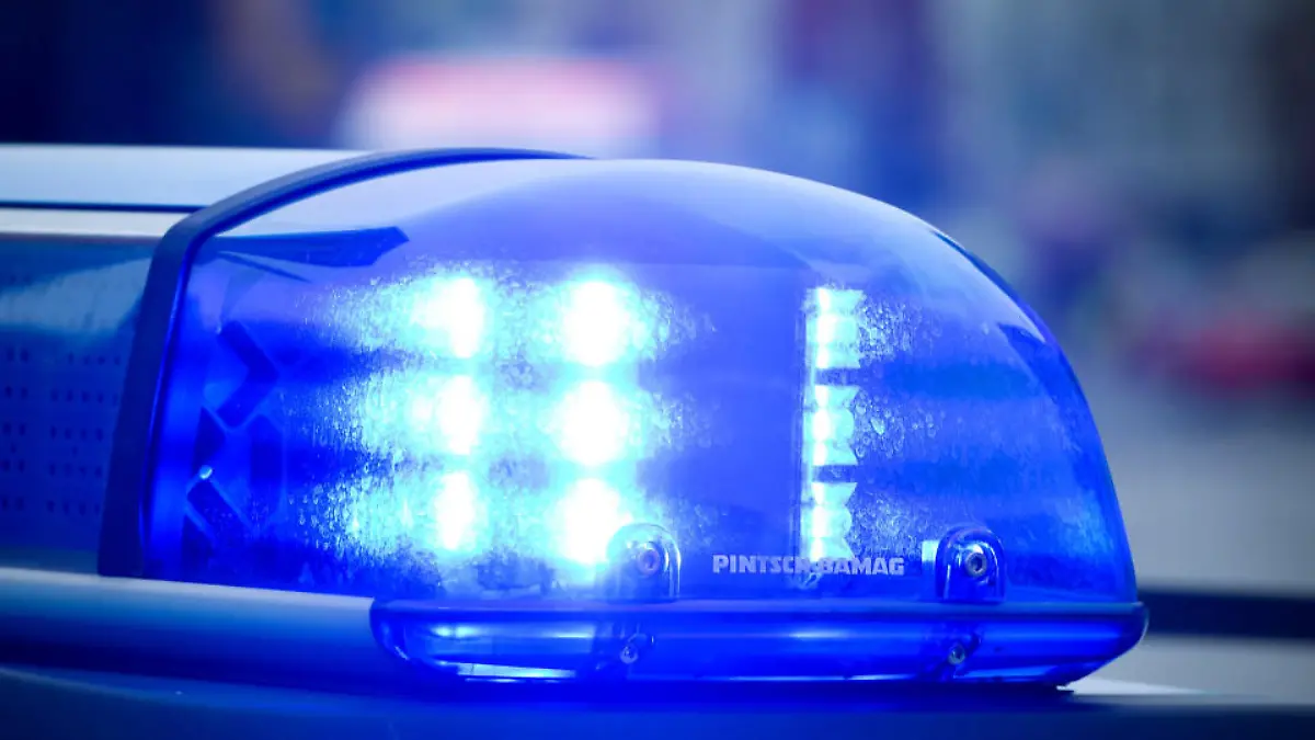 Hamburg: Baby fast zu Tode geschüttelt - Behörde nimmt Geschwister aus Familie (Symbolbild)