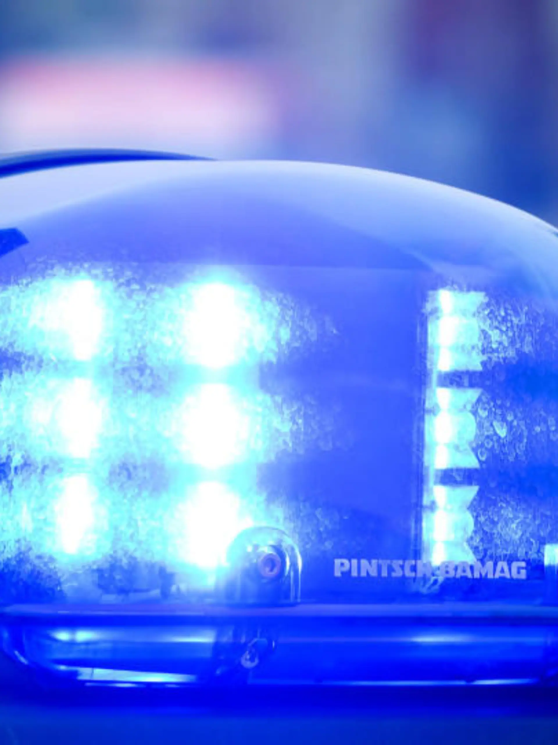 Hamburg: Baby fast zu Tode geschüttelt - Behörde nimmt Geschwister aus Familie (Symbolbild)