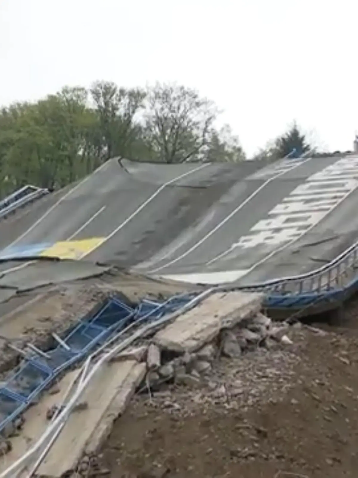 Bild zu: "Die Rahmedetalbrücke ist weg"