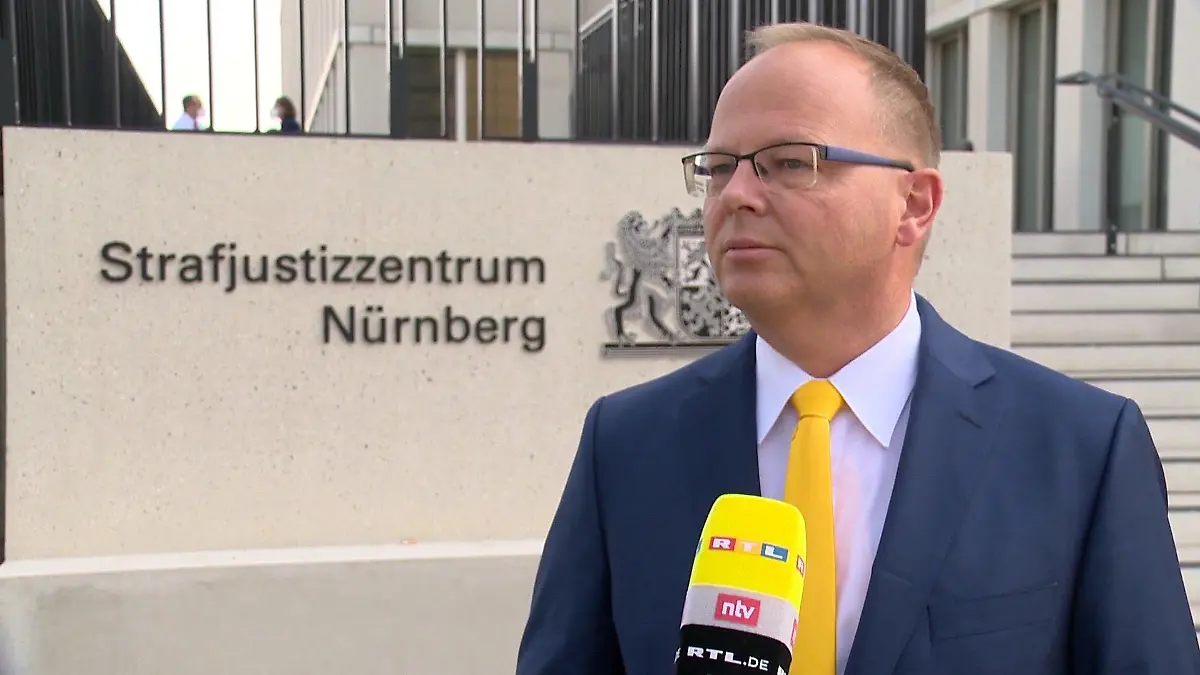 Gerichtssprecher Friedrich Weitner äußerte sich heute gegenüber RTL zum Prozessauftakt.