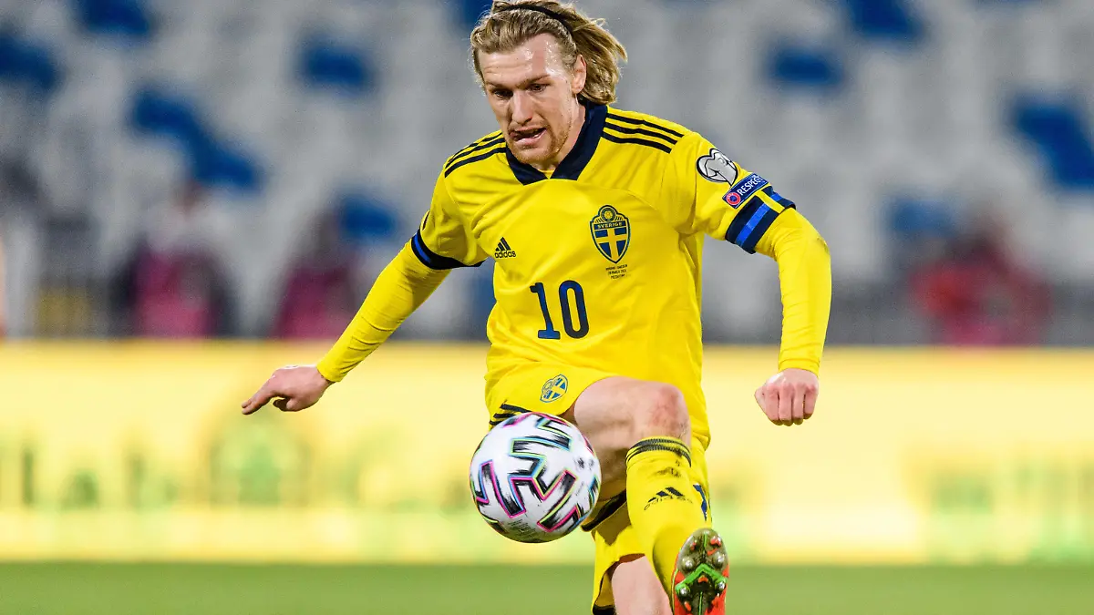  210328 Emil Forsberg of Sweden during the FIFA World Cup, WM, Weltmeisterschaft, Fussball Qualifier football match between Kosovo and Sweden on March 28, 2021 in Pristina. Photo: Ludvig Thunman / BILDBYRAN / kod LT / LT0140 fotboll football soccer fotball vm-kval kval fifa world cup qualifier qualifier kosovo sverige sweden sverige a bbeng *** 210328 Emil Forsberg of Sweden during the FIFA World Cup Qualifier football match between Kosovo and Sweden on March 28, 2021 in Pristina Photo Ludvig Thunman BILDBYRAN kod LT LT0140 fotboll football soccer fotball vm kval kval fifa world cup qualifier qualifier kosovo sverige sweden sverige a bbeng, PUBLICATIONxNOTxINxSWExNORxAUT Copyright: LUDVIGxTHUNMAN BB210328LT212