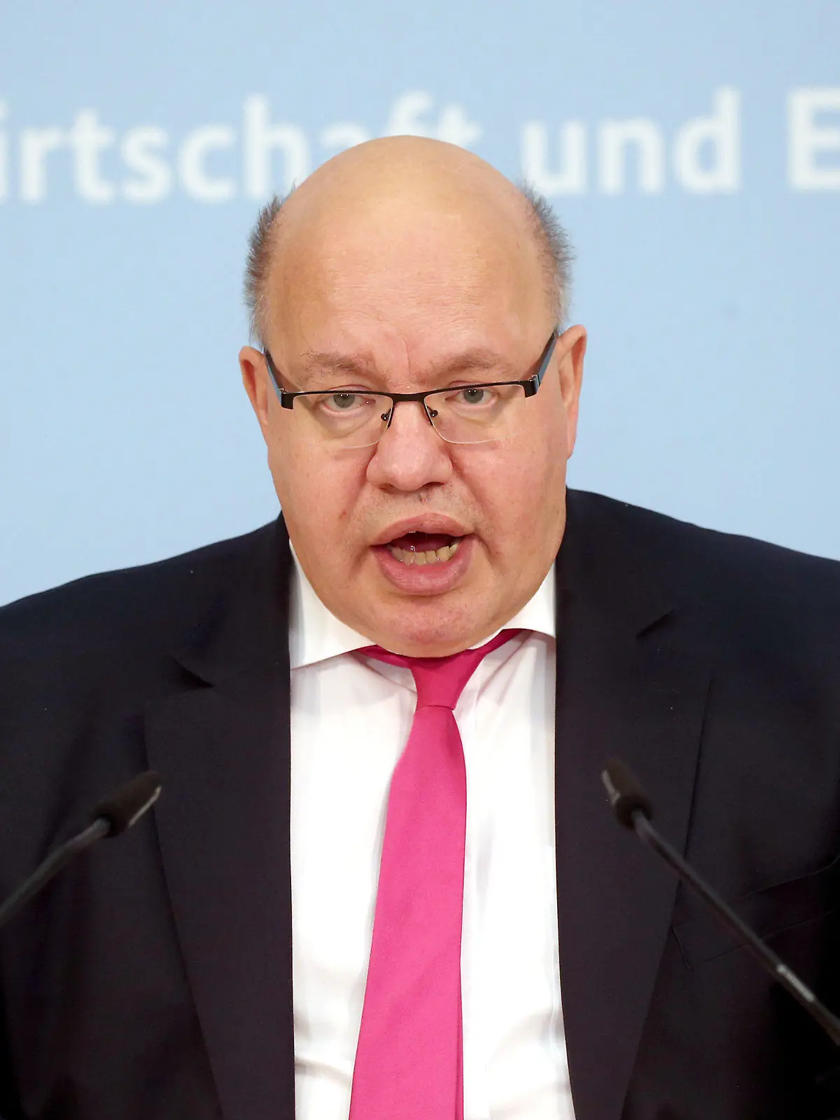 03.06.2021, Berlin: Peter Altmaier (CDU), Bundeswirtschaftsminister, gibt im Bundeswirtschaftsministerium eine Pressekonferenz. Er erwartet angesichts der abflauenden Corona-Krise, dass die deutsche Wirtschaft in diesem Jahr um bis zu vier Prozent wachsen könnte. Deutschland habe die Rezession besser überstanden als von vielen erwartet. Foto: Wolfgang Kumm/dpa +++ dpa-Bildfunk +++