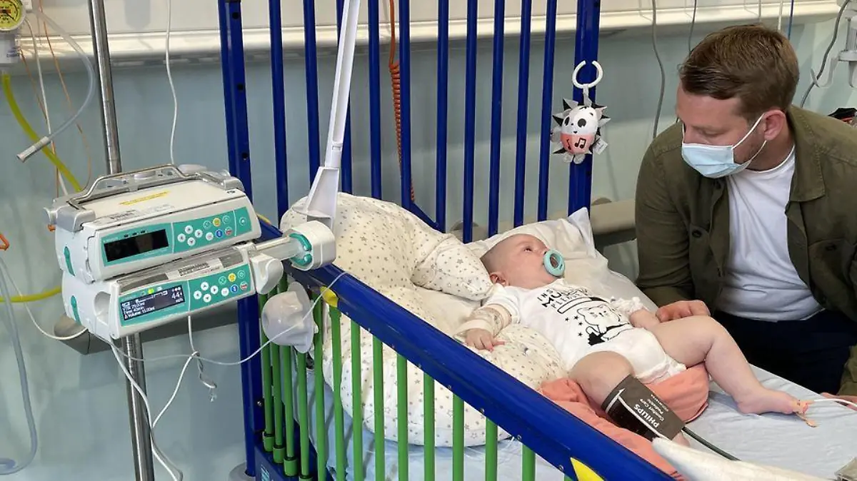 Der fünf Monate alte Arthur Morgan erhielt Ende Mai die rettende Zolgensma-Infusion.