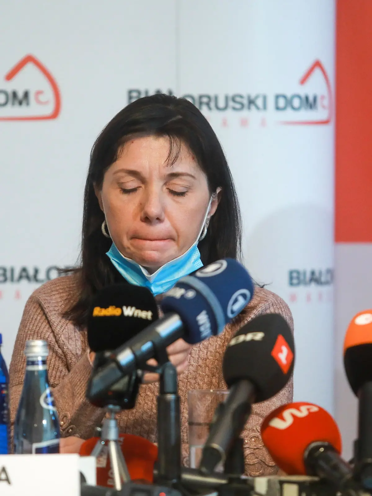Natalia Protasevich, the mother of dissident Belarusian journalist Roman Protasevich, attends a news conference in Warsaw, Poland May 27, 2021. Jacek Marczewski/Agencja Gazeta via REUTERS THIS IMAGE HAS BEEN SUPPLIED BY A THIRD PARTY. POLAND OUT. NO COMMERCIAL OR EDITORIAL SALES IN POLAND
