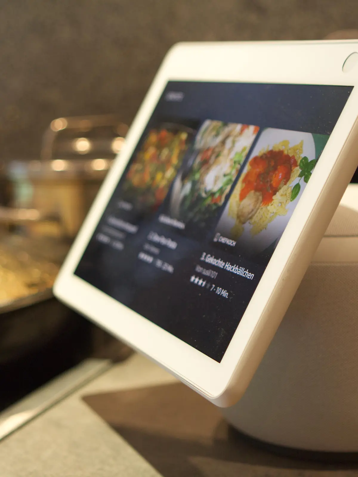 Echo Show 10 Seitenblick