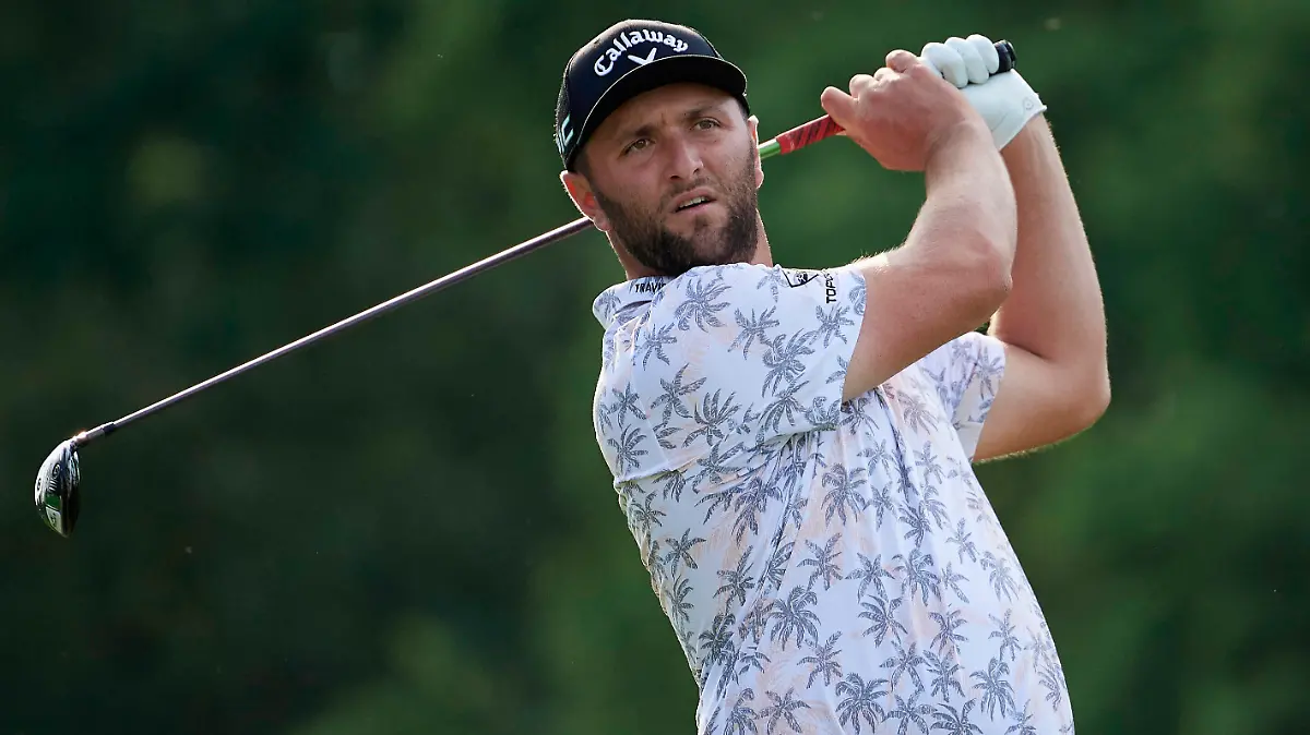 DUBLIN, OH - JUNE 05: Jon Rahm ESP watches his tee shot on 18 during the third round of the Memorial Tournament at Muirfield Village Golf Club in Dublin, Ohio on June 05, 2021. Photo by Shelley Lipton/Icon Sportswire GOLF: JUN 05 PGA, Golf Herren - the Memorial Tournament Icon2106058753