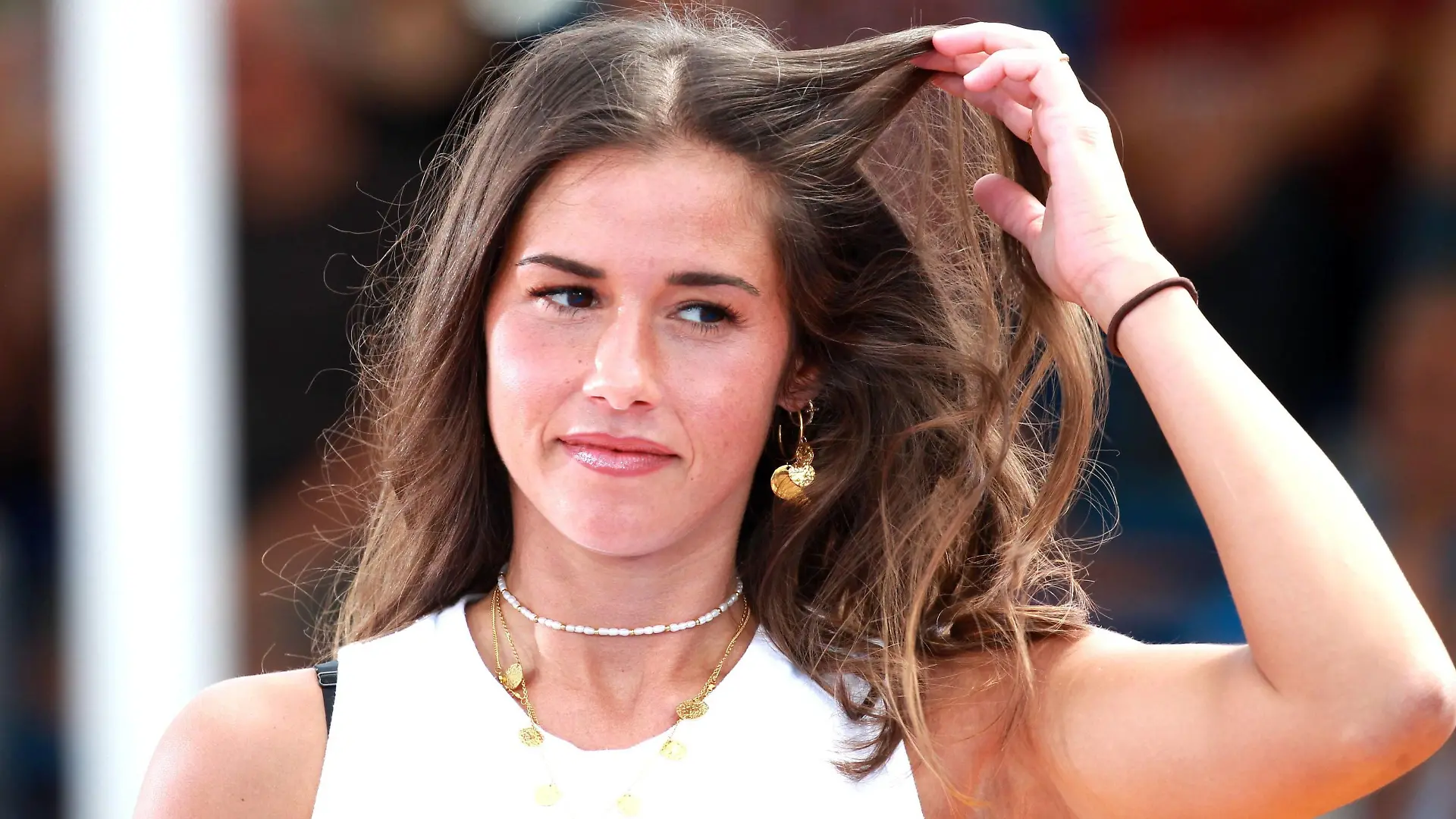 ARD - Immer wieder Sonntags. Sängerin Sarah Lombardi während der ARD - Unterhaltungsshow Immer wieder Sonntags am 23.06.2019 im Europapark Rust. 20190623BOS0083 *** ARD Again and again on Sundays singer Sarah Lombardi during the ARD entertainment show Again and again on Sundays 23 06 2019 at the Europapark Rust 20190623BOS0083