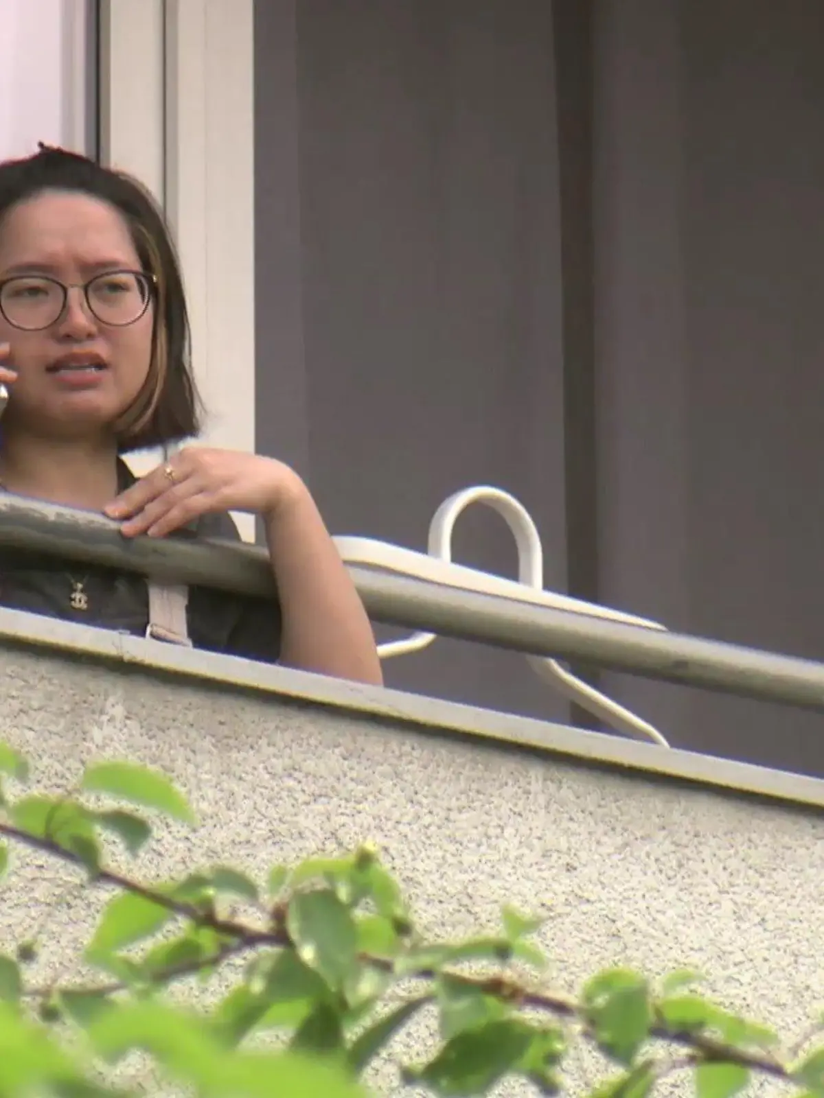 Studentin im Quarantäne-Hochhaus in Dresden