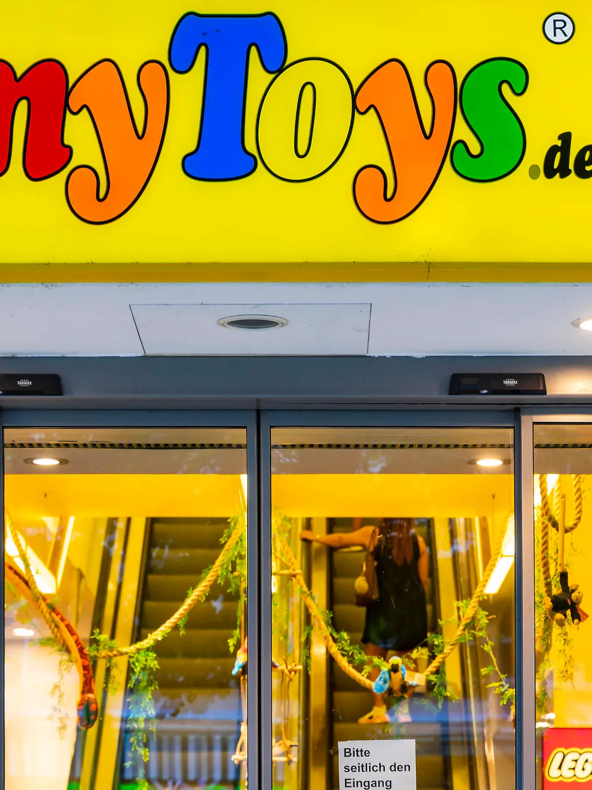 DEU, Deutschland, Baden-Württemberg, Stuttgart, 26.08.2019: Shop an der Königstraße in Stuttgart. Einkaufsstraße. *** DEU, Germany, Baden Württemberg, Stuttgart, 26 08 2019 Shop on Königstrasse in Stuttgart Shopping street 