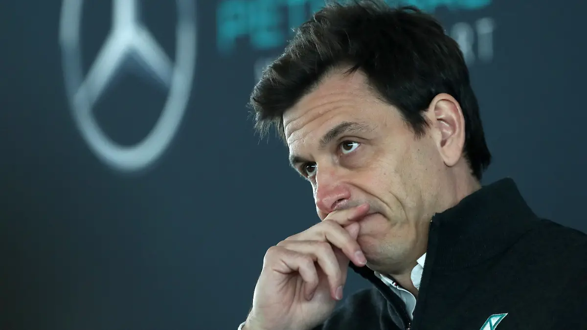 Toto Wolff mit Sorgenfalten