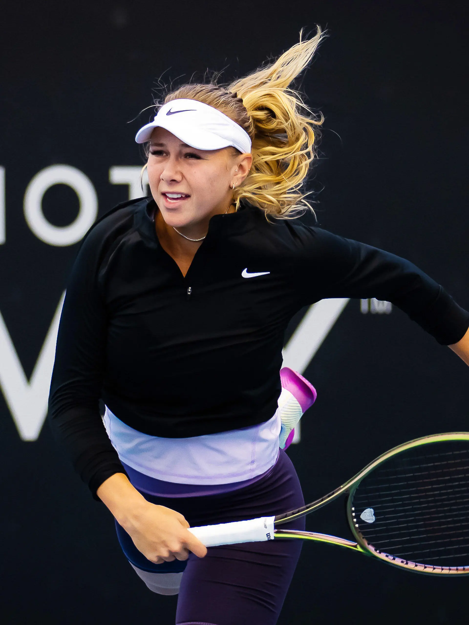 Amanda Anisimova of the United States in action during the first round of the 2023 Adelaide International 2, WTA 500 tennis tournament on January 10, 2023 in Adelaide, Australia - Photo Rob Prange / Spain DPPI / DPPI