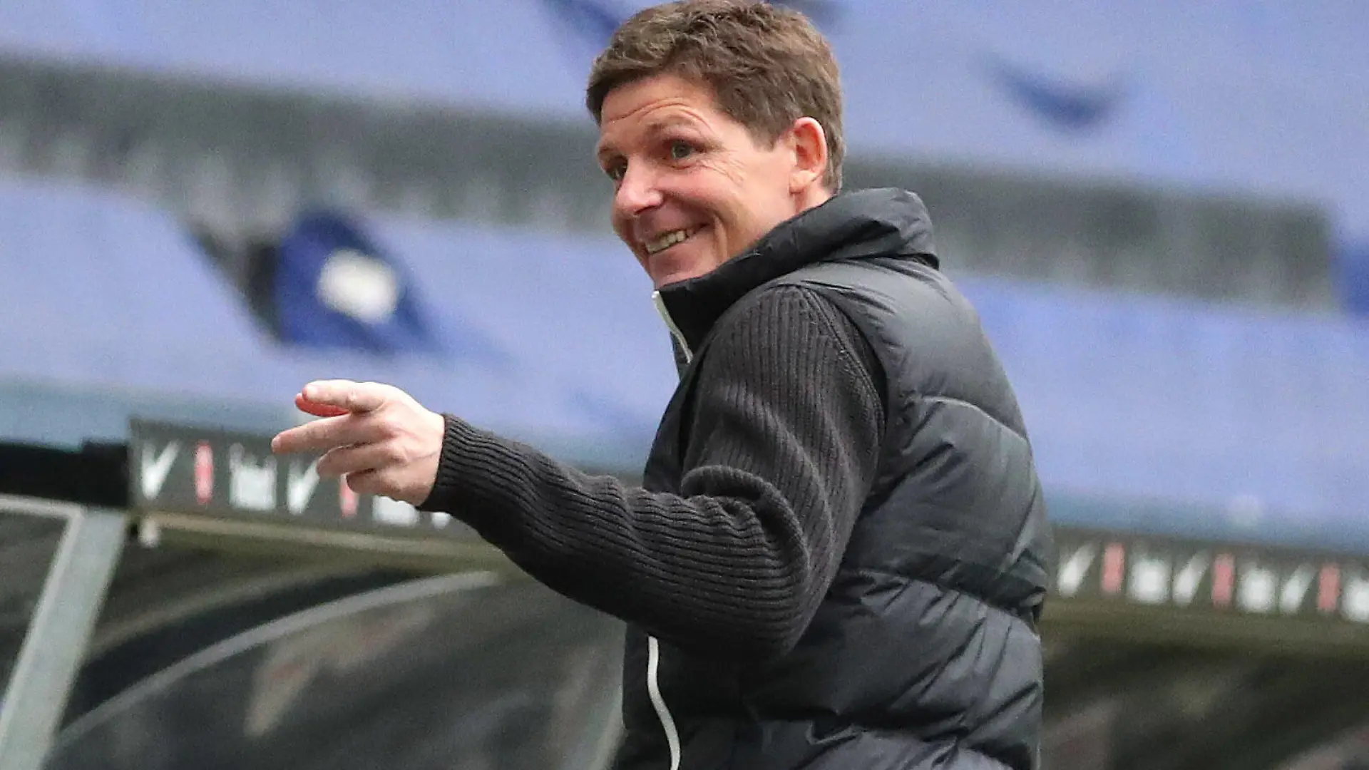  Frankfurt vs. VfL, 1. BL Frankfurt, 10.04.2021, FUßBALL - Eintracht Frankfurt vs. VfL Wolfsburg, 1. BL, Saison 2020/21, Deutsche Bank Park. Bild zeigt: Cheftrainer Oliver Glasner VfL Wolfsburg Frankfurt *** Frankfurt vs VfL, 1 BL Frankfurt, 10 04 2021, FOOTBALL Eintracht Frankfurt vs VfL Wolfsburg, 1 BL, season 2020 21, Deutsche Bank Park picture shows head coach Oliver Glasner VfL Wolfsburg Frankfurt