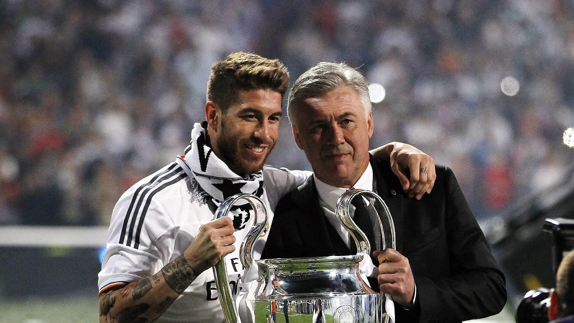 Real Madrid team celebrates after winning the Champions League at Bernabeu. In this picture, Sergio Ramos and Carlo Ancelotti. xFOTOxCHEMAxREYx PUBLICATIONxINxGERxAUTxHUNxONLY
Real Madrid team Celebrates After Winning The Champions League AT Bernabeu in This Picture Sergio Ramos and Carlo Ancelotti PUBLICATIONxINxGERxAUTxHUNxONLY