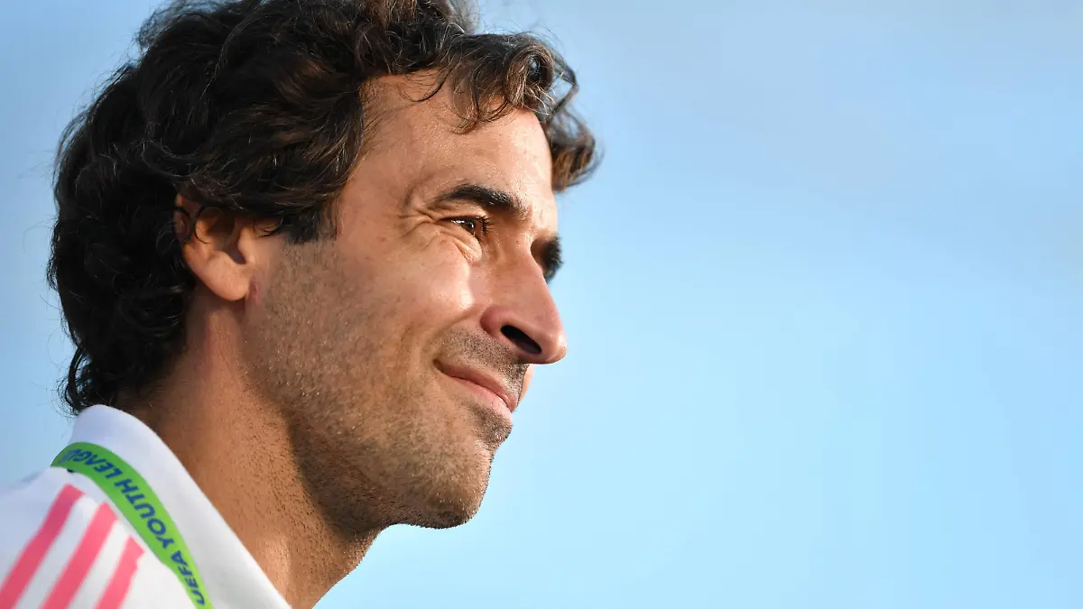 FOOTBALL : RB Salzburg vs Real Madrid Juvenil - UEFA Youth League - 1/2 Finale - 22/08/2020 Real Madrid CF head coach Raul Gonzalez during the UEFA Youth League Semi-final match between RB Salzburg and Real Madrid CF at Colovray Sports Center on August 22, 2020, in Nyon, Switzerland Nyon Suisse *** FOOTBALL RB Salzburg vs Real Madrid Juvenil UEFA Youth League 1 2 Final 22 08 2020 Real Madrid CF head coach Raul Gonzalez during the UEFA Youth League Semi final match between RB Salzburg and Real Madrid CF at Colovray Sports Center on August 22, 2020, in Nyon, Switzerland Nyon Suisse Poolfoto Panoramic / POOL / UEFA ,EDITORIAL USE ONLY