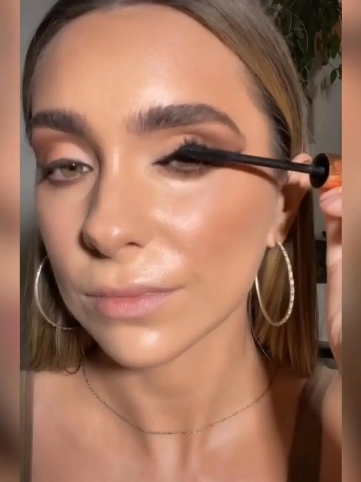 Bild zu: "WOW-Wimpern ohne Extensions"