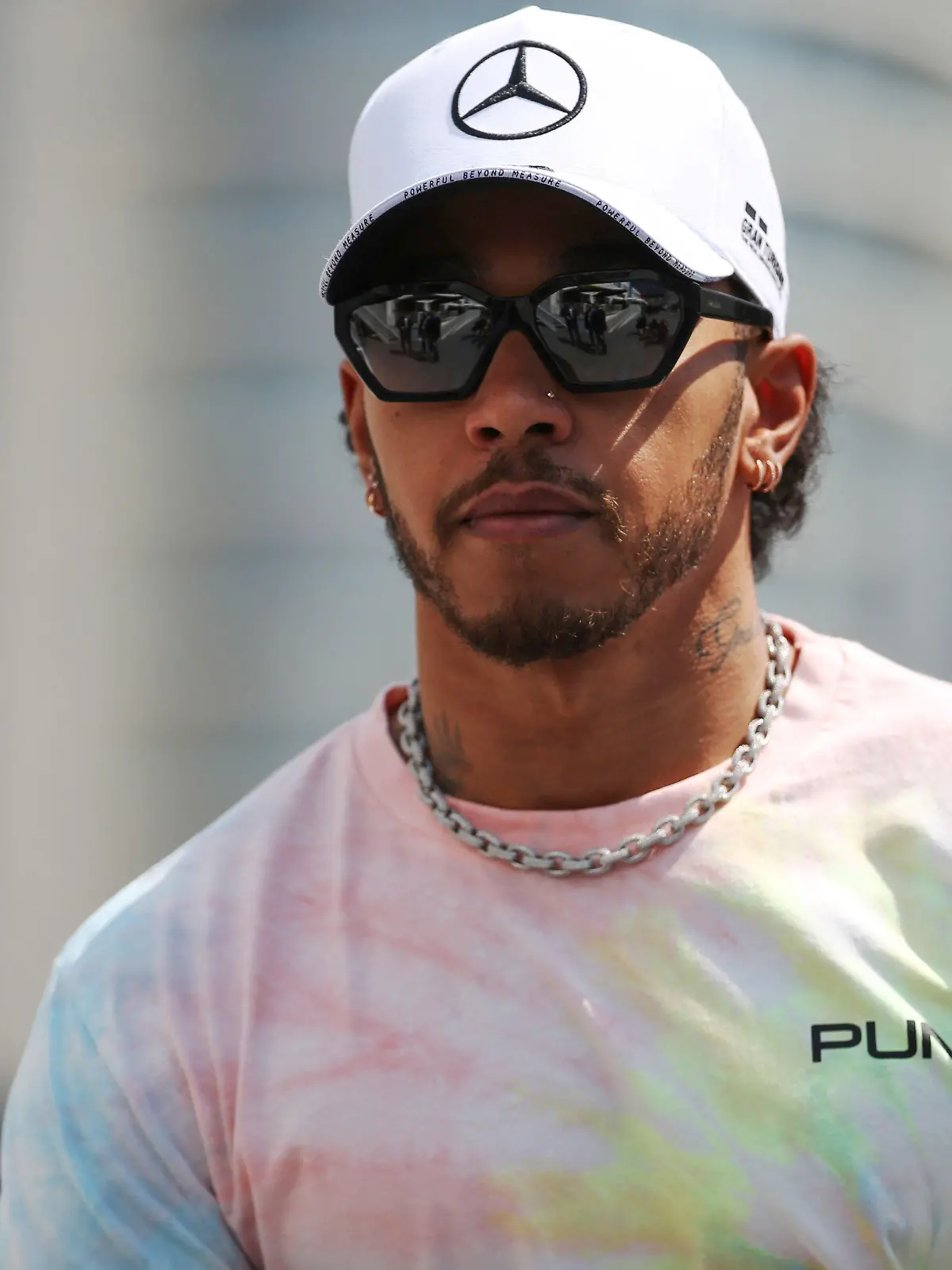 26.04.2019, Aserbaidschan, Baku: Motorsport: Formel-1-Weltmeisterschaft, GrandPrix von Aserbaidschan, Freies Training. Lewis Hamilton aus Großbritannien vom Team Mercedes geht durch das Fahrerlager. Foto: Photo4/Lapresse/Lapresse via ZUMA Press/dpa +++ dpa-Bildfunk +++