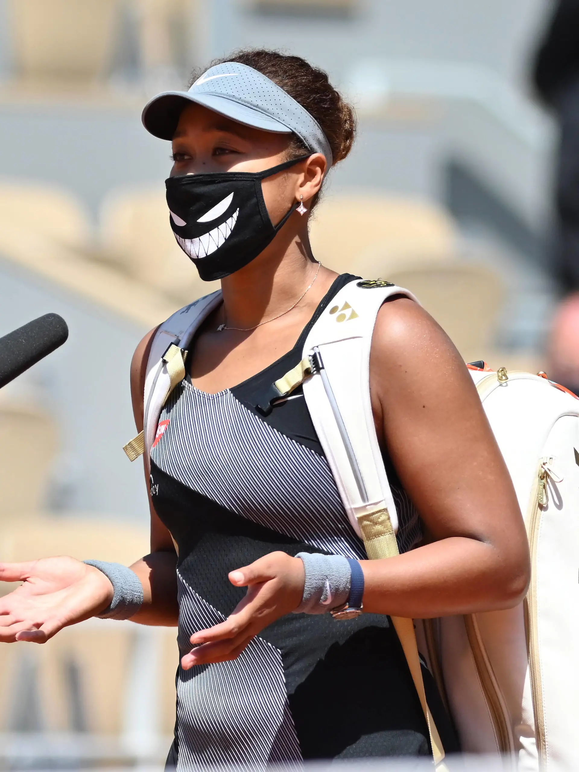  30.05.2021 Paris France, Tennis French Open Roland Garros 2021 v.l., Naomi Osaka JAP *** 30 05 2021 Paris France, Tennis French Open Roland Garros 2021 v l , Naomi Osaka JAP Copyright: Foto:xHMBxMedia