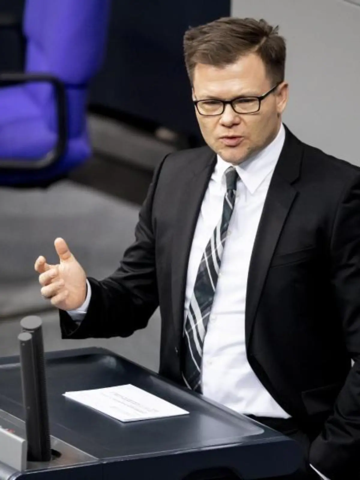 Carsten Schneider (SPD) spricht im Bundestag