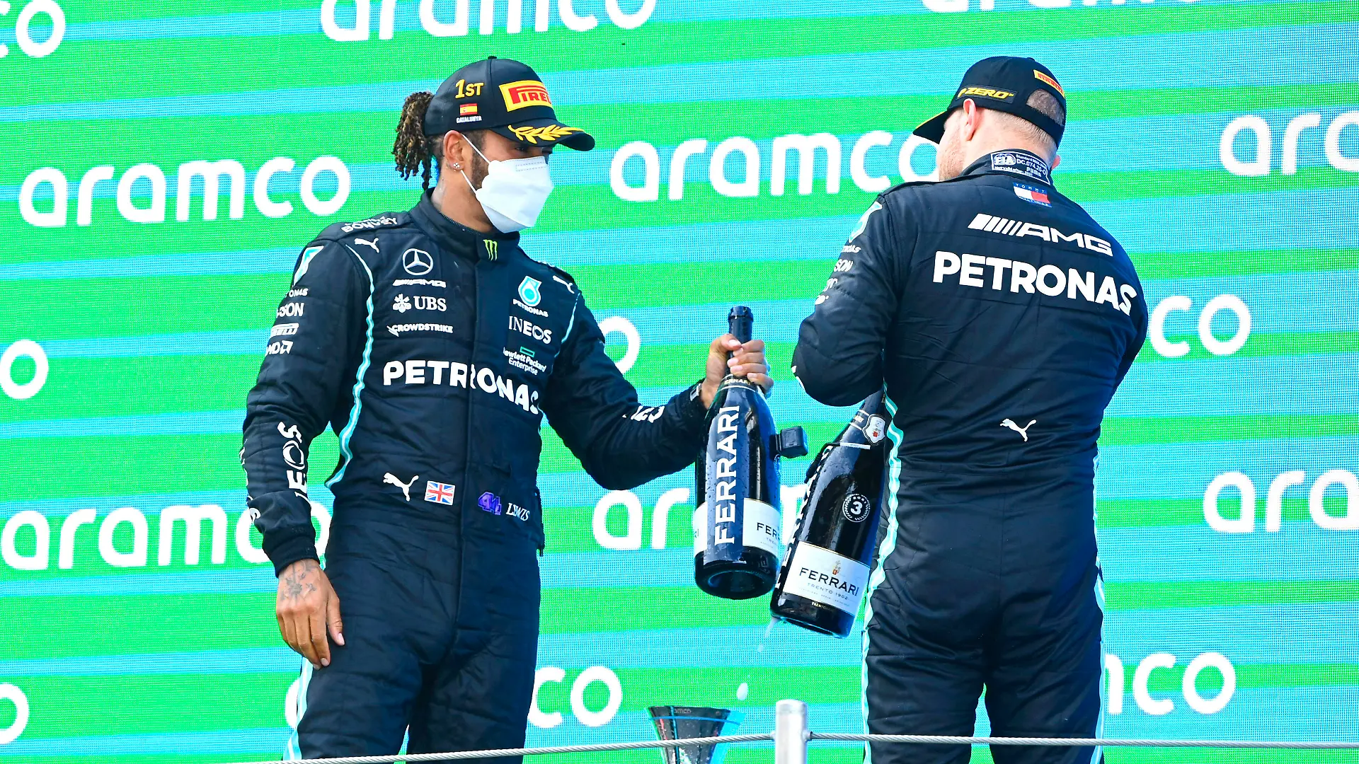 Formula 1 2021: Spanish GP CIRCUIT DE BARCELONA-CATALUNYA, SPAIN - MAY 09: Sir Lewis Hamilton, Mercedes, 1st position, and Valtteri Bottas, Mercedes, 3rd position, congratulate each other on the podium during the Spanish GP at Circuit de Barcelona-Catalunya on Sunday May 09, 2021 in Barcelona, Spain. Photo by Mark Sutton / Sutton Images Images PUBLICATIONxINxGERxSUIxAUTxHUNxONLY GP2104_145131_MS21993 