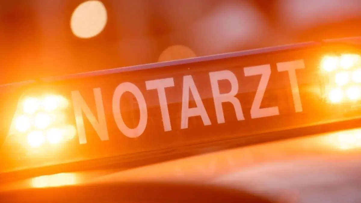 Dachschild mit der Aufschrift «Notarzt»