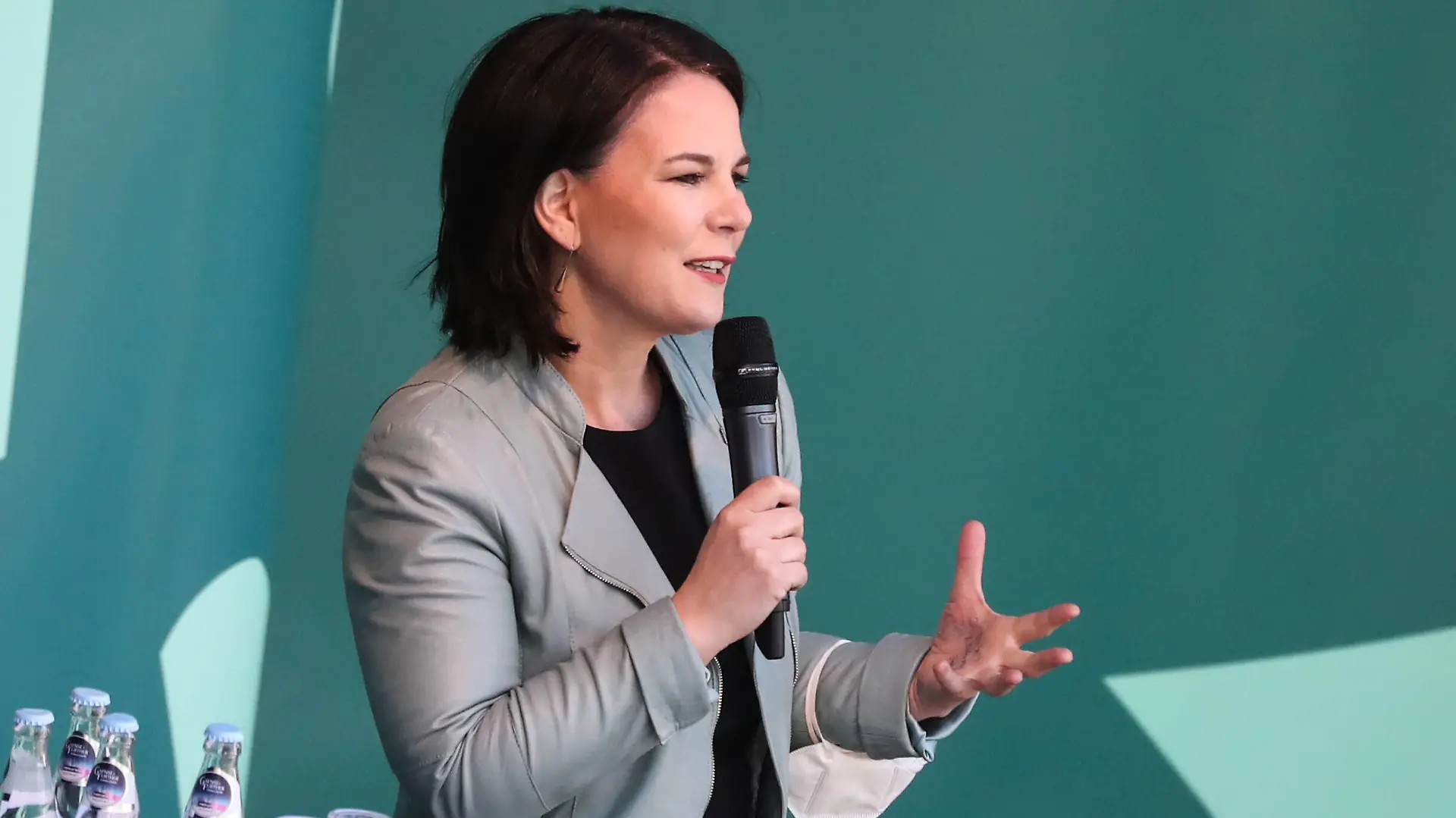 Annalena Baerbock Wahlkampfauftritt Bündnis 90/Die Grünen in der Festung Mark zur Landtagswahl in Sachsen Anhalt *** Annalena Baerbock campaign appearance Bündnis 90 Die Grünen in Festung Mark for the state election in Saxony-Anhalt