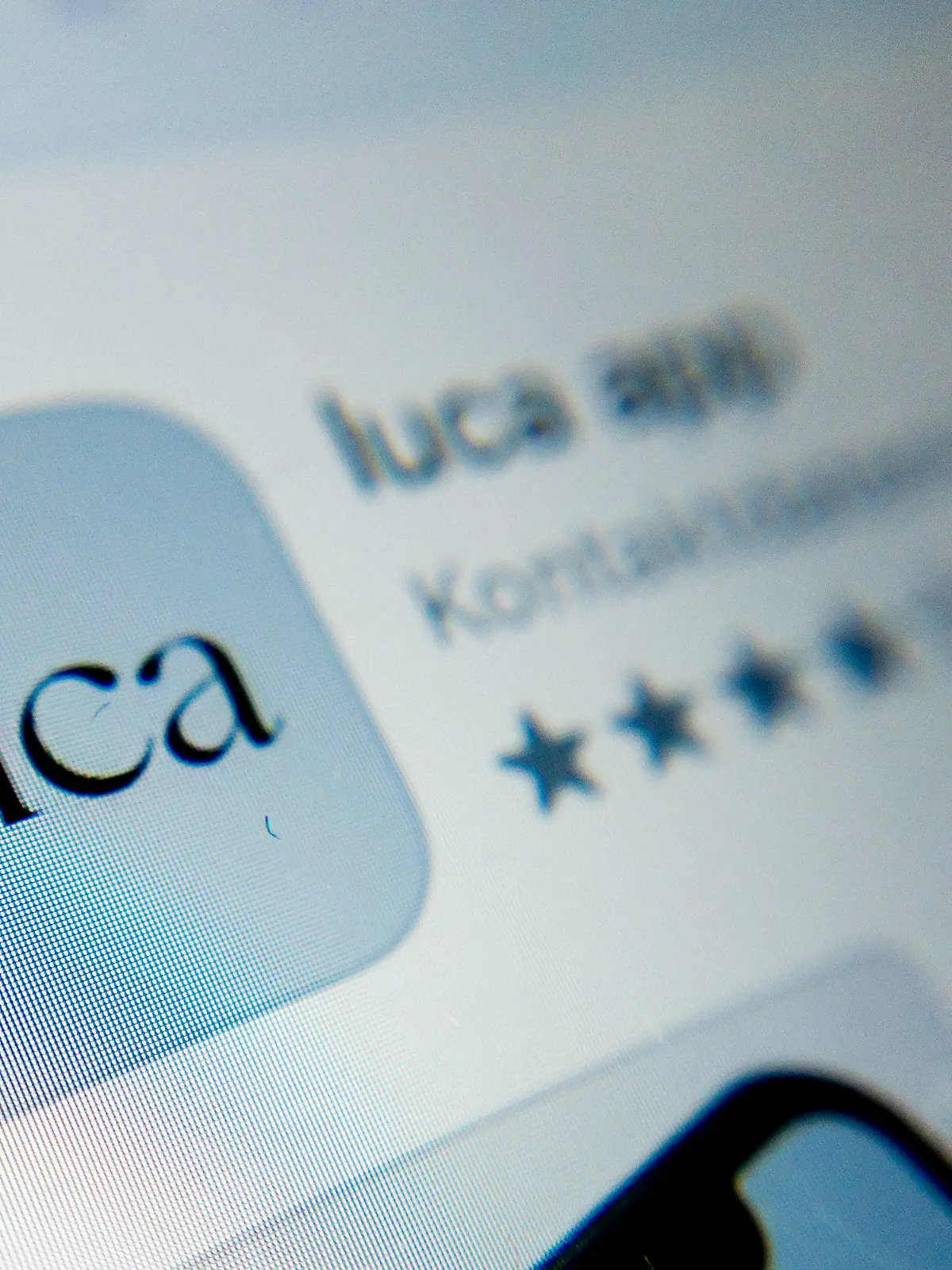 ARCHIV - 12.04.2021, Berlin: ILLUSTRATION - Das Symbol der Luca-App ist auf einem Smartphone zu sehen. Die App dient der Datenbereitstellung für eine mögliche Kontaktpersonennachverfolgung.
(zu dpa: «Gesundheitsämter zögern noch mit dem Einsatz der Luca-App») Foto: Christoph Soeder/dpa +++ dpa-Bildfunk +++