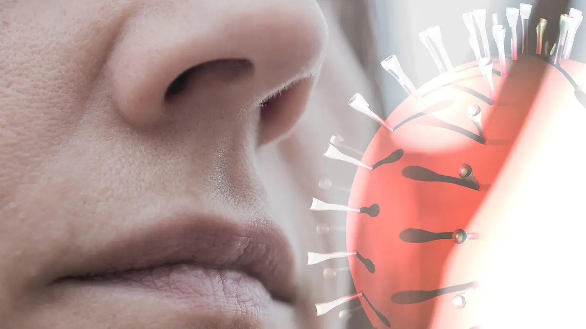 Frau atmet Coronavirus ein