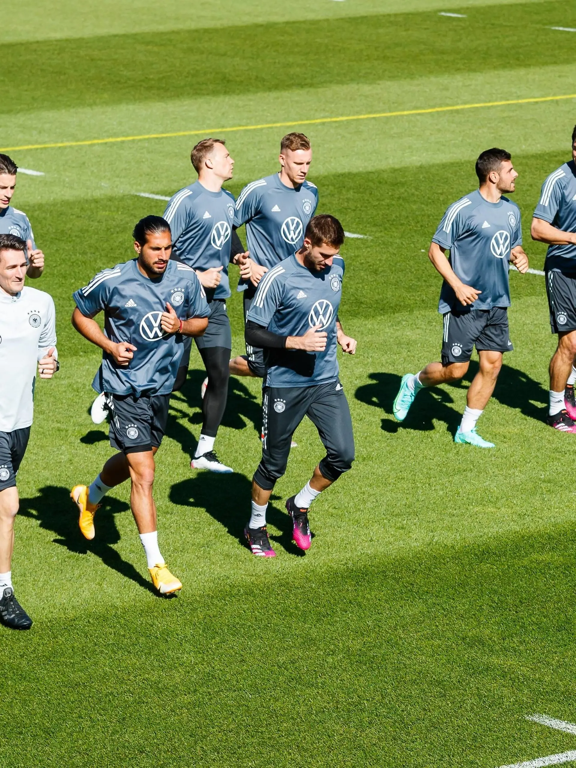 Trainingsszene, 1.Training, Trainingslager Seefeld, Deutsche Nationalmannschaft, Fussball, 28.05.2021 DFB regulations prohibit any use of photographs as image sequences and/or quasi-video. 1.Training, Trainingslager Seefeld, Deutsche Nationalmannschaft, Fussball, 28.05.2021 *** Training scene, 1 Training, Training Camp Seefeld, German National Team, Football, 28 05 2021 DFB regulations prohibit any use of photographs as image sequences and or quasi video 1 Training, Training Camp Seefeld, German National Team, Football, 28 05 2021 Copyright: xNeisx/Eibner-Pressefotox EP_ans 