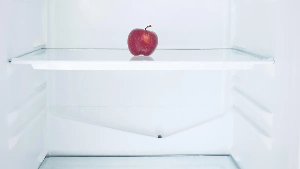 Apfel im Kühlschrankinnern