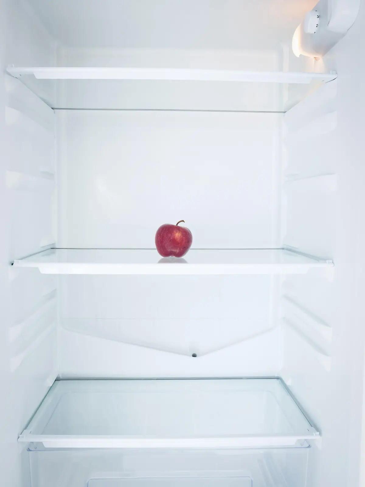 Apfel im Kühlschrankinnern