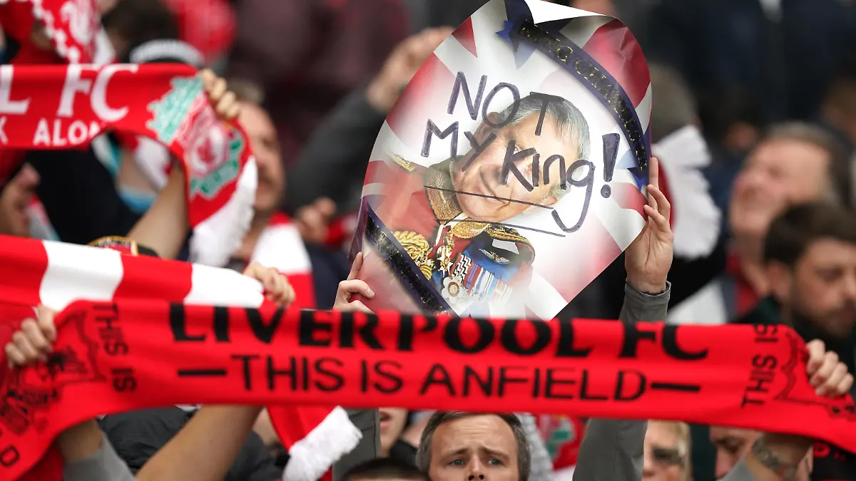 Liverpool v Brentford - Premier League - Anfield Liverpool fans hold up a sign saying Not My King while booing the national anthem before the Premier League match at Anfield, Liverpool. Picture date: Saturday May 6, 2023. EDITORIAL USE ONLY No use with unauthorised audio, video, data, fixture lists, club/league logos or live services. Online in-match use limited to 120 images, no video emulation. No use in betting, games or single club/league/player publications. PUBLICATIONxNOTxINxUKxIRL Copyright: xMikexEgertonx 72046023