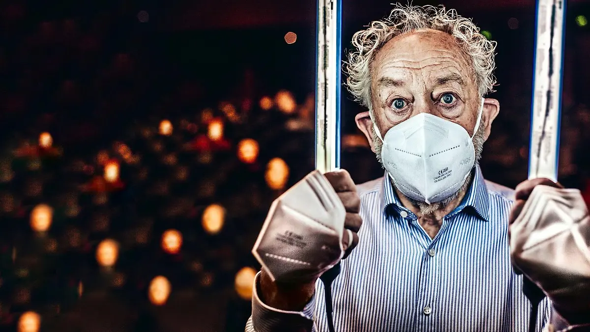 Dieter Hallervorden in Bildband Behind the mask