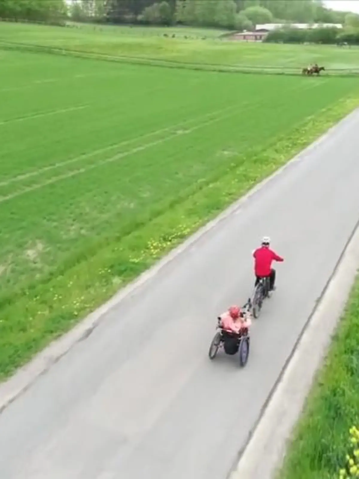 Marion Sprotte aus Osnabrück leidet an MS - seit 37 Jahren. Und trotzdem fährt sie zusammen mit ihrem Mann immer noch Fahrrad.