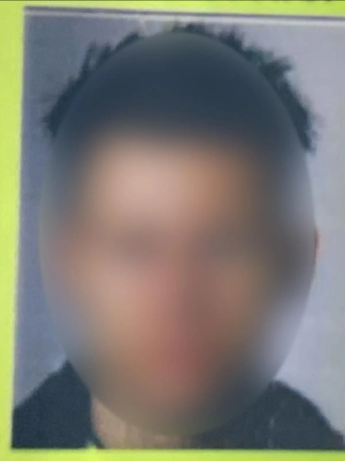 Dieser Mann soll seine Mutter getötet haben - die Polizei Oberfranken sucht nach dem 23-Jährigen.