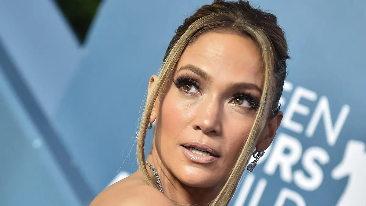  Jennifer Lopez arriving at the 26th Annual Screen Actors Guild Awards in Los Angeles, California - Jan 19, 2020 - Screen Actors Guild Awards 2020, Los Angeles California United States Shrine Auditorium PUBLICATIONxINxGERxSUIxAUTxONLY Copyright: xOConnor-Arroyox SAG_Awards_Arrivals_LISA_160