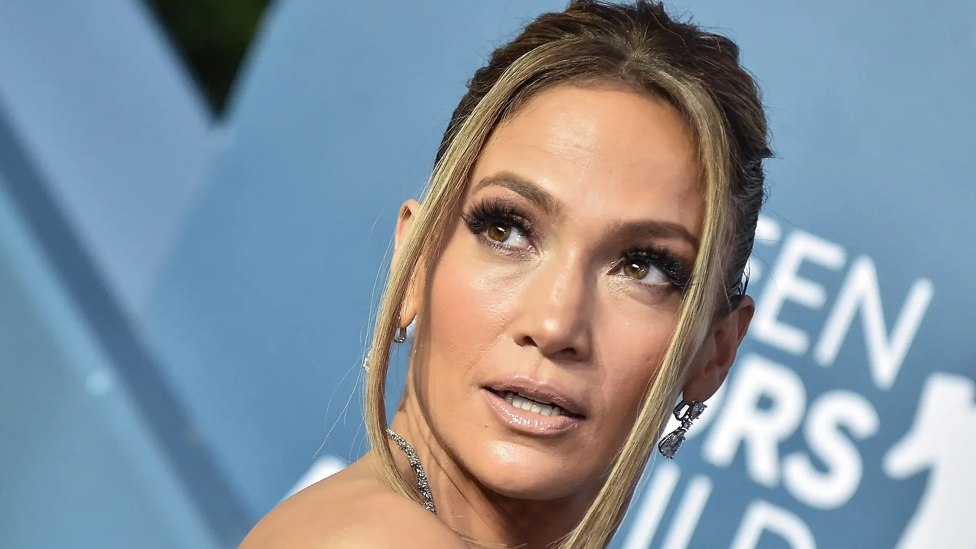  Jennifer Lopez arriving at the 26th Annual Screen Actors Guild Awards in Los Angeles, California - Jan 19, 2020 - Screen Actors Guild Awards 2020, Los Angeles California United States Shrine Auditorium PUBLICATIONxINxGERxSUIxAUTxONLY Copyright: xOConnor-Arroyox SAG_Awards_Arrivals_LISA_160