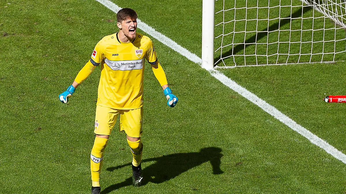 Gregor Kobel VfB Stuttgart 01, gestikuliert VfB Stuttgart vs. DSC Arminia Bielefeld, Fussball, Herren, 1.Bundesliga, 34. Spieltag, Saison 20/21, GER, 22.05.2021, DFL REGULATIONS PROHIBIT ANY USE OF PHOTOGRAPHS AS IMAGE SEQUENCES AND/OR QUASI-VIDEO, VfB Stuttgart vs. DSC Arminia Bielefeld, Fussball, Herren, 1.Bundesliga, 34. Spieltag, Saison 20/21, GER, 22.05.2021 Stuttgart *** Gregor Kobel VfB Stuttgart 01 , gestures VfB Stuttgart vs DSC Arminia Bielefeld, Football, Men, 1 Bundesliga, 34 Matchday, Season 20 21, GER, 22 05 2021, DFL REGULATES PROHIBIT ANY USE OF PHOTOGRAPHS AS IMAGE SEQUENCES AND OR QUASI VIDEO, VfB Stuttgart vs DSC Arminia Bielefeld, Football, Men, 1 Bundesliga, 34 Matchday, Season 20 21, GER, 22 05 2021 Stuttgart Copyright: xWolfgangxFrank/Eibner-Pressefotox EP_EER 