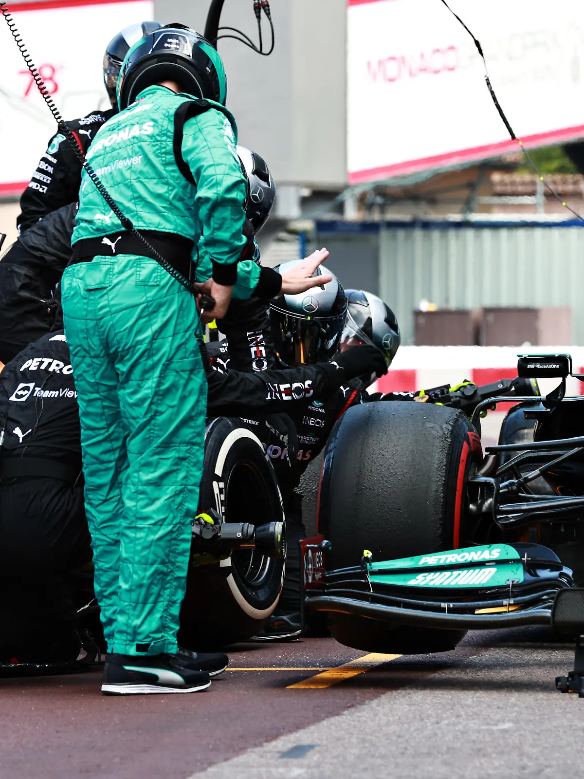 MONTE-CARLO, MONACO - MAY 23: Valtteri Bottas of Finland driving the (77) Mercedes AMG Petronas F1 Team Mercedes W12 makes a pitstop but his front right wheel is stuck on his car leading to his retirement from the race during the F1 Grand Prix of Monaco at Circuit de Monaco on May 23, 2021 in Monte-Carlo, Monaco. (Photo by Mark Thompson/Getty Images)