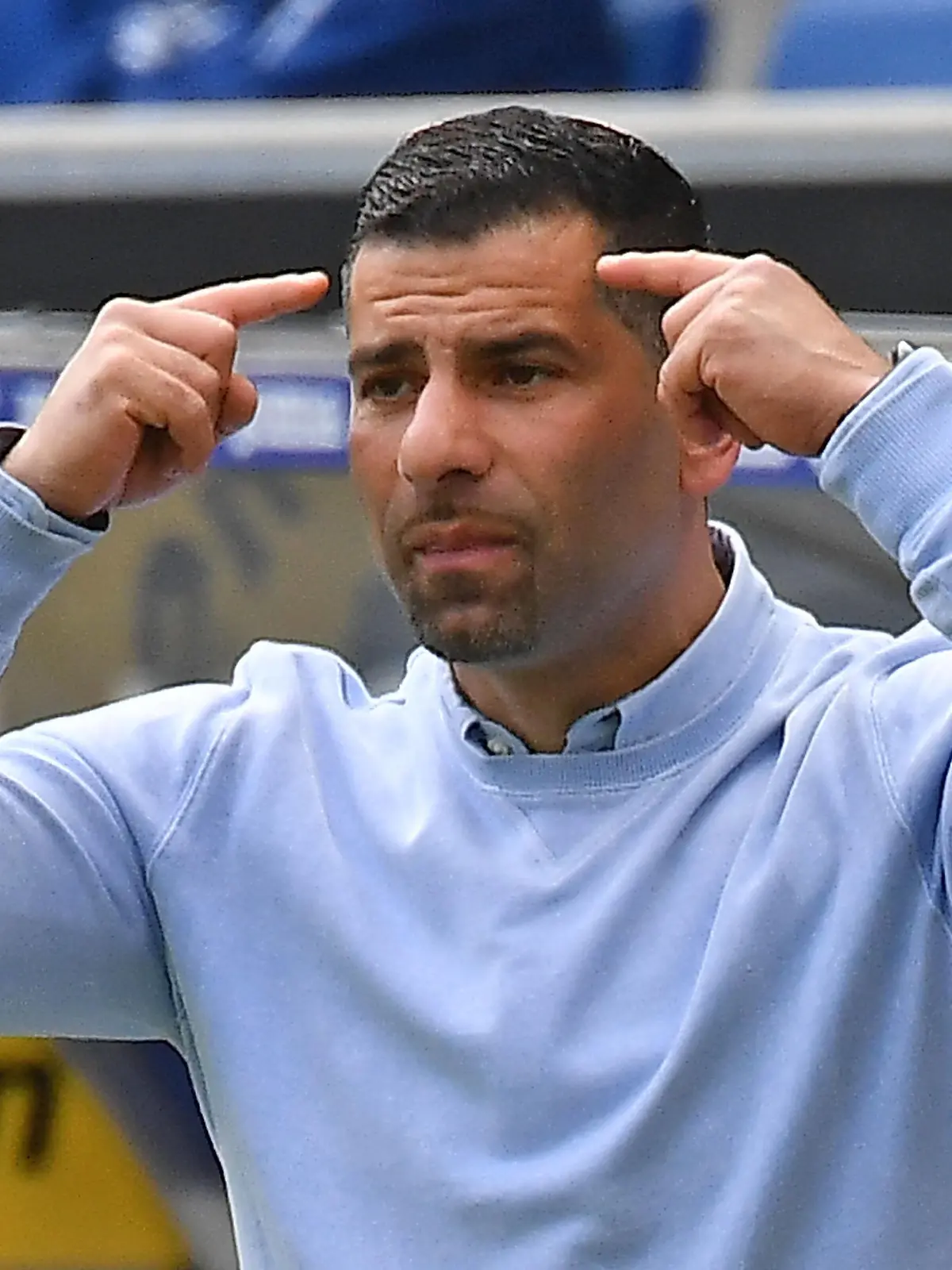  08.05.2021, xjhx, Fussball 1.Bundesliga, TSG 1899 Hoffenheim - FC Schalke 04 emspor, v.l. Trainer Dimitrios Grammozis FC Schalke 04 gestikuliert, gibt Anweisungen gesticulate giving instructions DFL/DFB REGULATIONS PROHIBIT ANY USE OF PHOTOGRAPHS as IMAGE SEQUENCES and/or QUASI-VIDEO Sinsheim *** 08 05 2021, xjhx, football 1 Bundesliga, TSG 1899 Hoffenheim FC Schalke 04 emspor, v l coach Dimitrios Grammozis FC Schalke 04 gesticulates, gives instructions gesticulate giving instructions DFL DFB REGULATES PROHIBIT ANY USE OF PHOTOGRAPHS as IMAGE SEQUENCES and or QUASI VIDEO Sinsheim