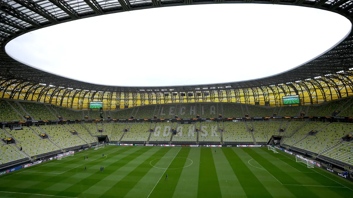 25.05.2021, Polen, Danzig: Fußball: Europa League, vor dem Finale FC Villarreal - Manchester United: Blick in die «Polsat Plus Arena», in der das Endspiel zwischen Manchester United und Villarreal stattfindet. Foto: Michael Sohn/AP/dpa +++ dpa-Bildfunk +++