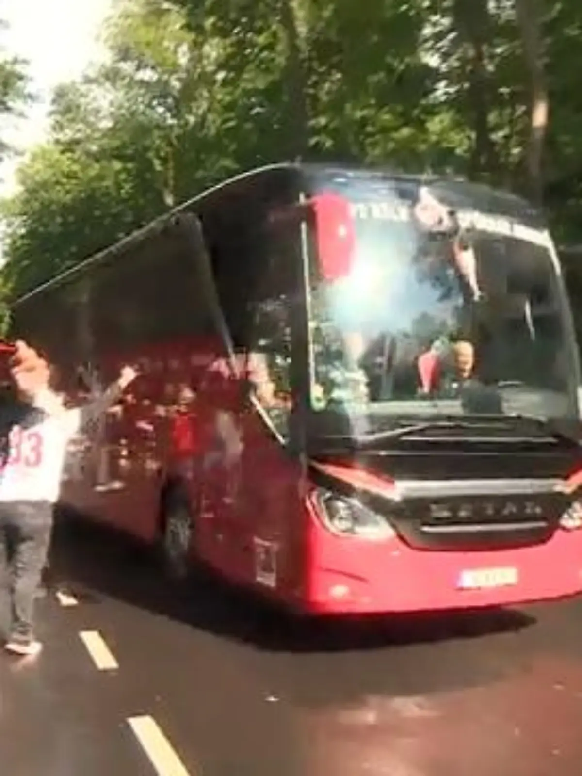 Bild zu: "1. FC Köln gegen Holstein Kiel"
