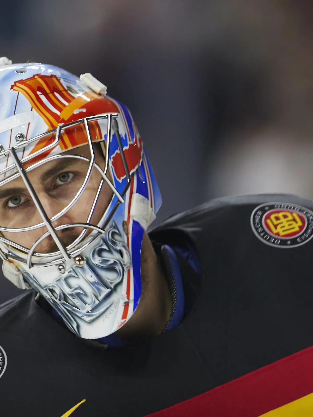 Thomas GREISS, DEB Torwart 1 NHL Eishockey Herren USA New York Islanders) Halbfigur , Aktion, Einzelbild, Portrait, Portraet, Einzelaktion, Freisteller, DEUTSCHLAND - DAENEMARK 2-3 n.V. Eishockey Weltmeisterschaft 2017, Germany, Deutsche Eishockey Nationalmannschaft Eishockey DEB , Koeln, Deutschland 12.05.2017

Thomas Greiß DEB Goalkeeper 1 NHL Ice hockey men USA New York Islanders Half-length Action shot Single Portrait Portrait Individual action cut out Germany Denmark 2 3 n v Ice hockey World Cup 2017 Germany German Ice hockey national team Ice hockey DEB Cologne Germany 12 05 2017  