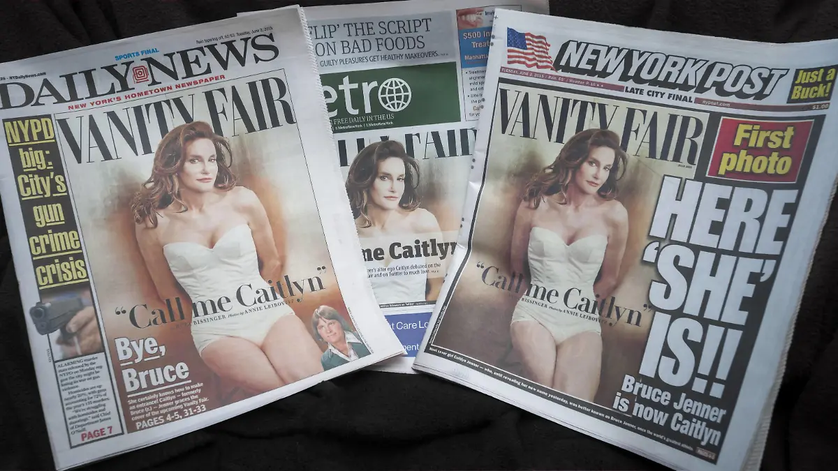 New York tabloids cover Jenner sex change The front pages of the New York Daily News , Metro and NY Post on Tuesday, June 2, 2015 feature the cover of Vanity Fair which itself features former male Bruce Jenner s transgender change into Caitlyn Jenner. ( PUBLICATIONxNOTxINxUSAxUK RICHARDxB.xLEVINE
New York tabloids Cover Jenner Sex Change The Front Pages of The New York Daily News Metro and NY Post ON Tuesday June 2 2015 Feature The Cover of Vanity Fair Which itself Features Former Male Bruce Jenner S Transgender Change into Caitlyn Jenner PUBLICATIONxNOTxINxUSAxUK RICHARDxB xLEVINE