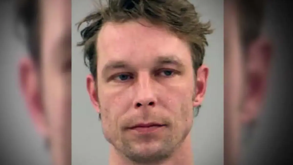Mugshot von Christian B.