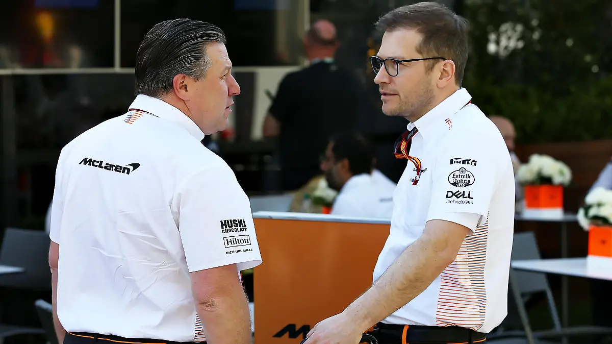 MELBOURNE, AUSTRALIA - MARCH 12: McLaren Chief Executive Officer Zak Brown and McLaren Team Principal Andreas Seidl talk in the paddock during previews ahead of the F1 Grand Prix of Australia at Melbourne Grand Prix Circuit on March 12, 2020 in Melbourne, Australia. (Photo by Charles Coates/Getty Images)