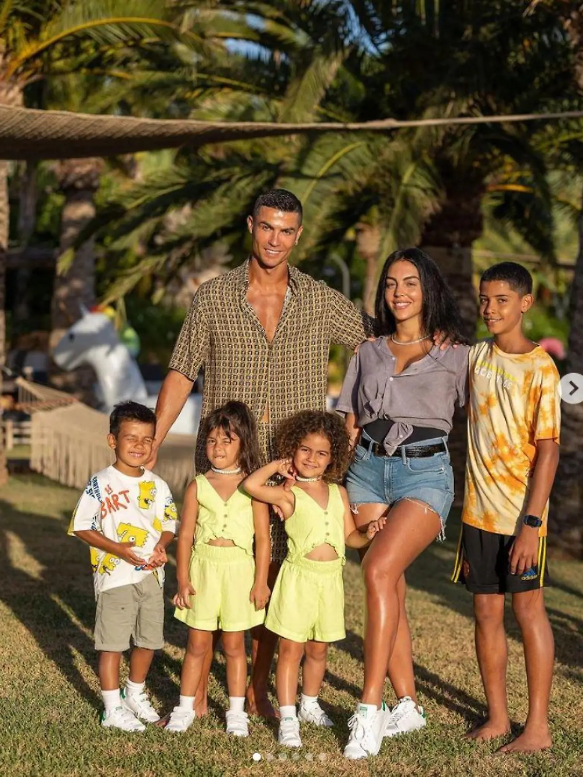 Ronaldo und seine Liebste genießen eine Auszeit mit der ganzen Familie.