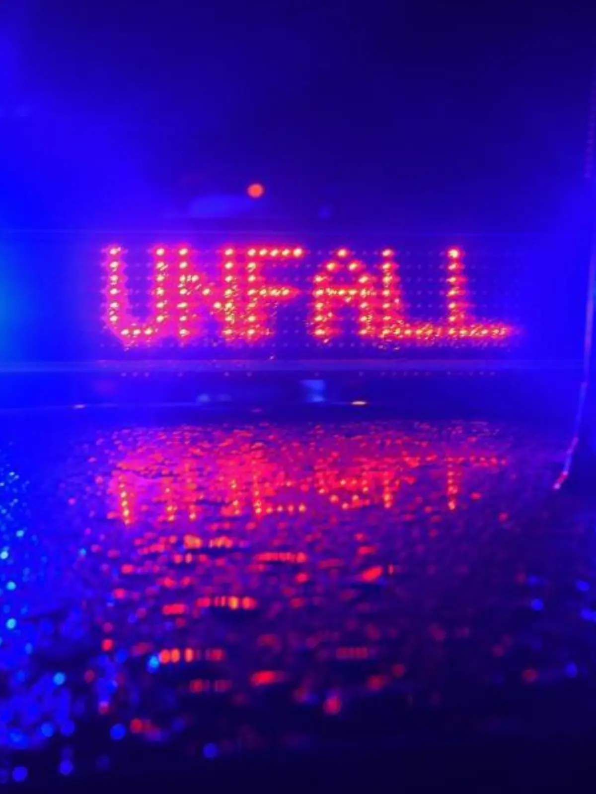 Polizei Blaulicht bei Unfallaufnahme