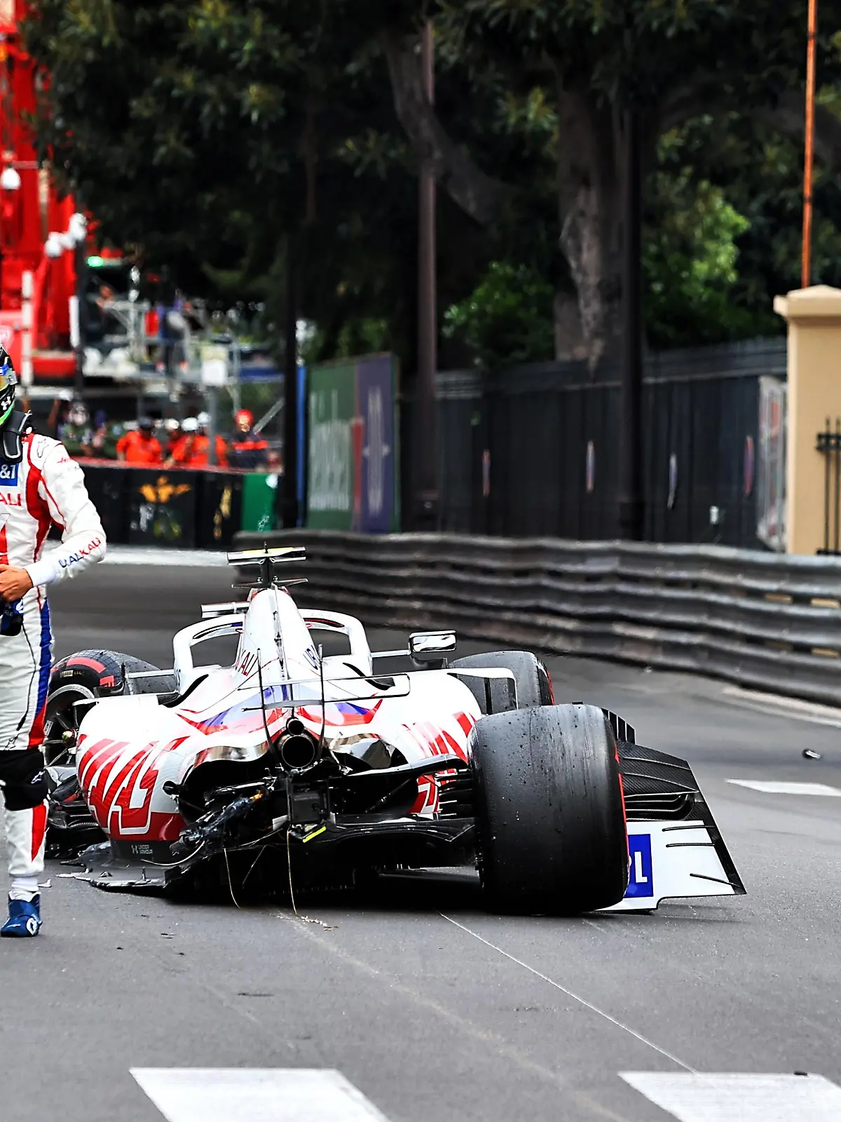 Mick Schumacher schrottete nach einem Fahrfehler seinen Haas.