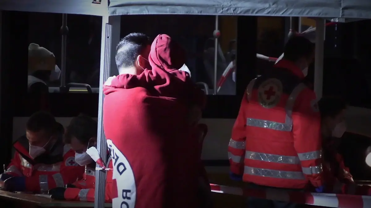 Bei einem Feuer in einer Geflüchtetenunterkunft in Darmstadt verloren einige der Bewohner ihre Bleibe.
