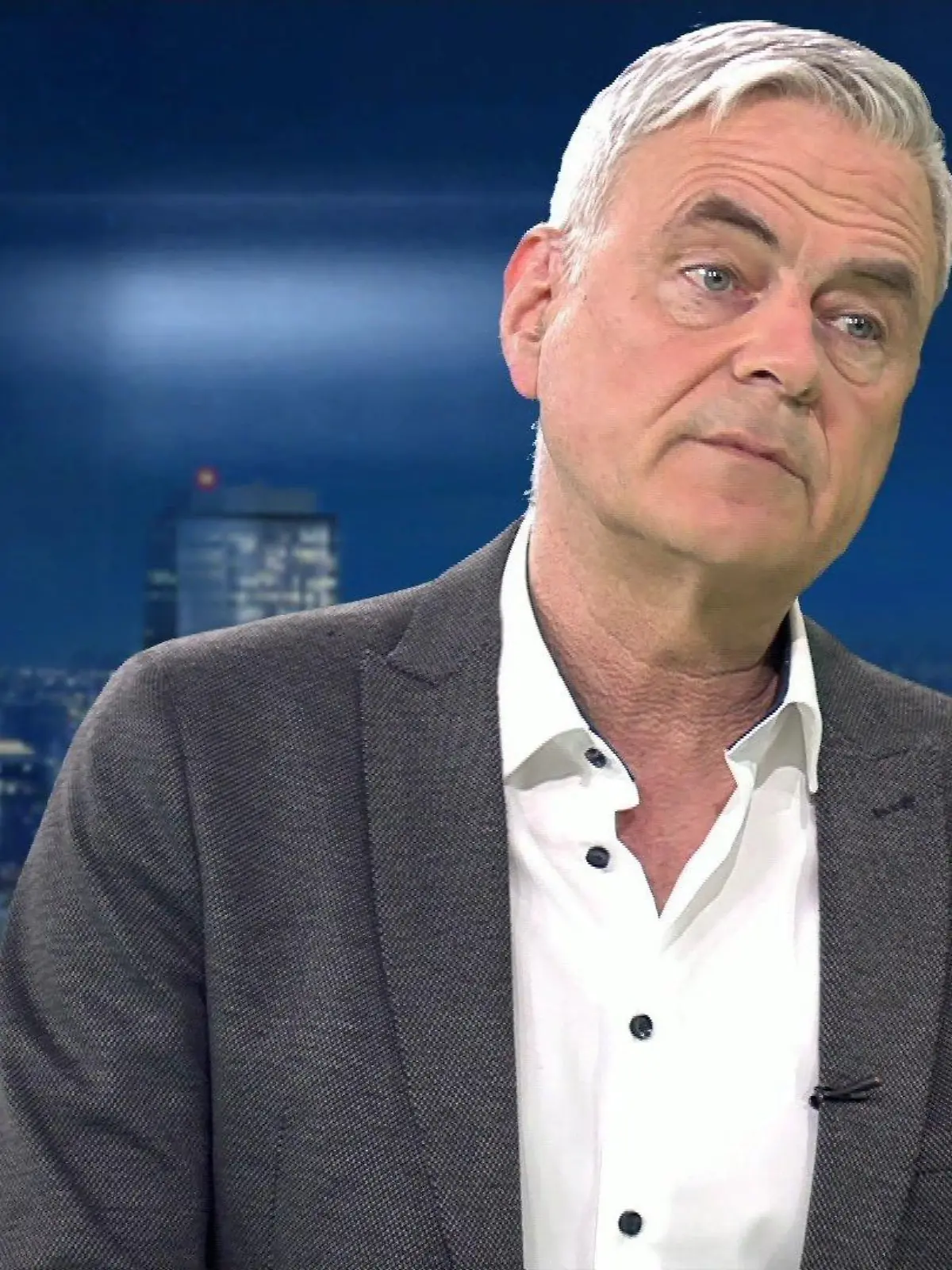 Intensivmediziner Prof. Uwe Janssens im Interview mit RTL.